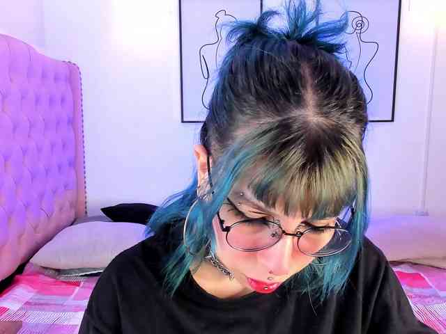 Salome-sweet webcam