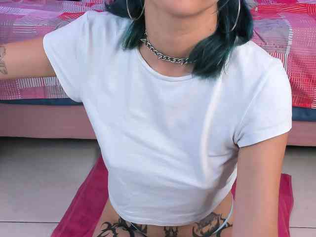 Salome-sweet webcam