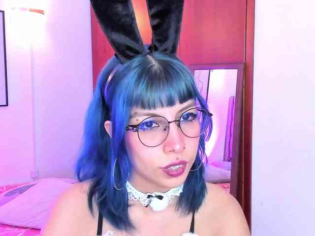 Salome-sweet webcam