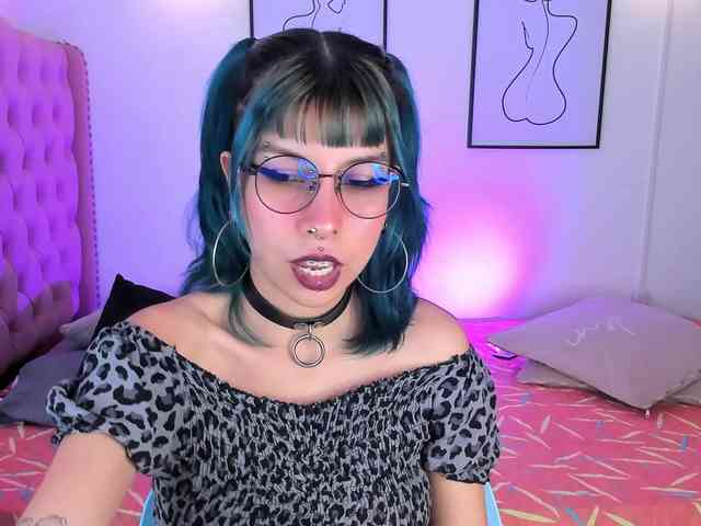 Salome-sweet webcam