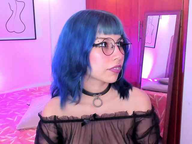 Salome-sweet webcam