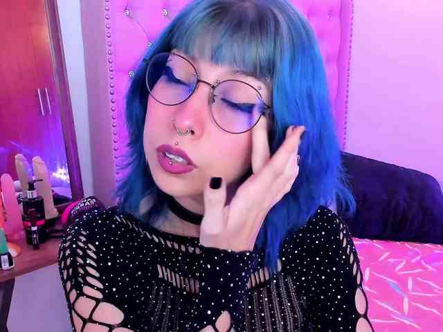Salome-sweet webcam