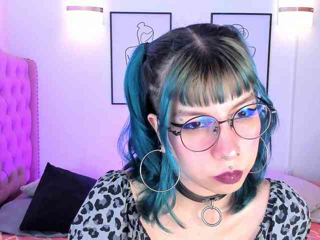 Salome-sweet webcam