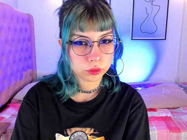 Salome-sweet webcam