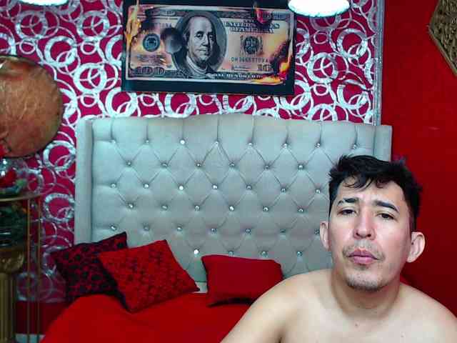 transgato Live Webcam on BongaCams