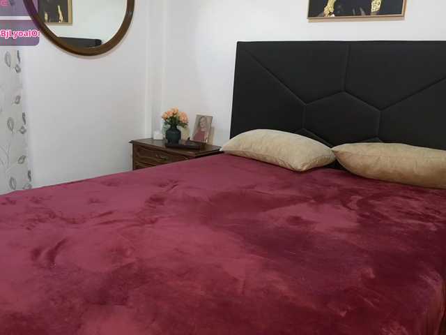 AdelleSweet's BongaCams show and profile