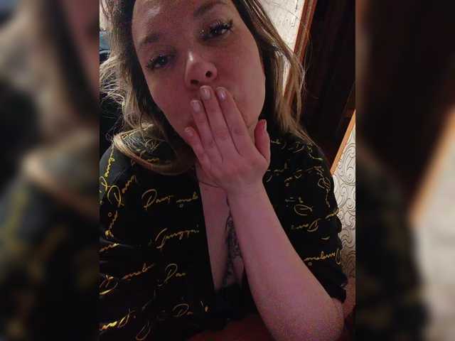 Sweetflowera's BongaCams show and profile