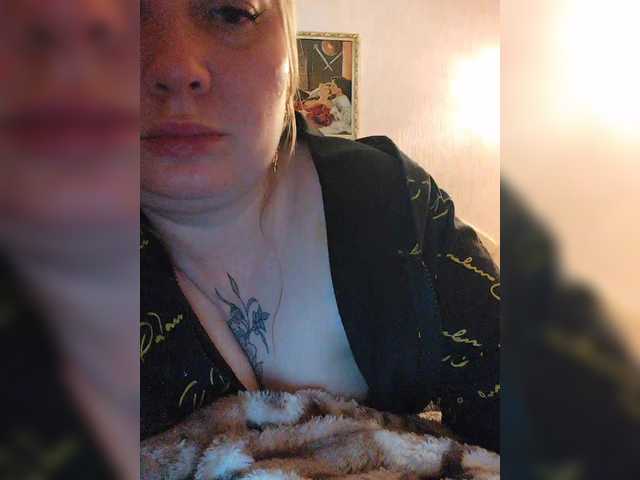 Sweetflowera's BongaCams show and profile