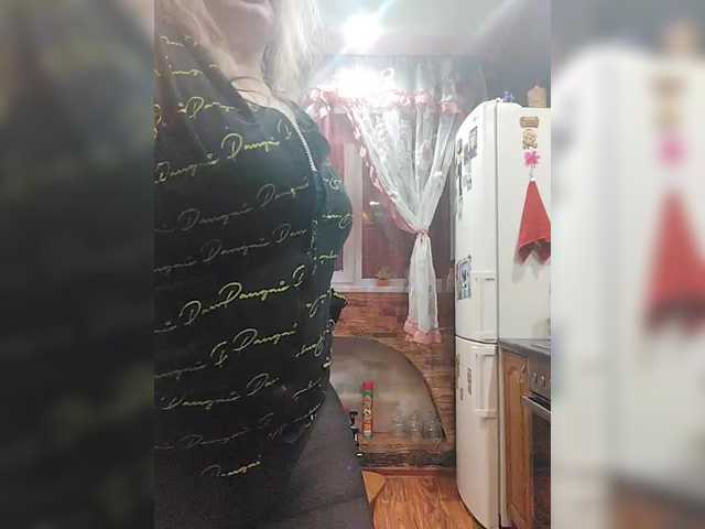 Sweetflowera's BongaCams show and profile