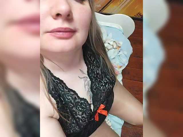 Sweetflowera's BongaCams show and profile