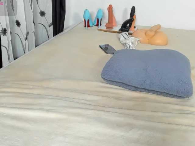 Deliciousbizt's BongaCams show and profile