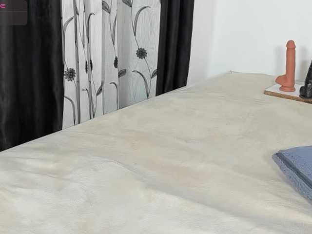 Deliciousbizt's BongaCams show and profile