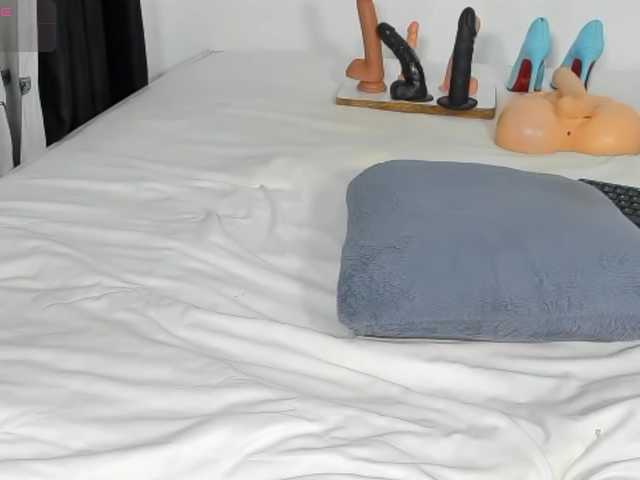 Deliciousbizt's BongaCams show and profile