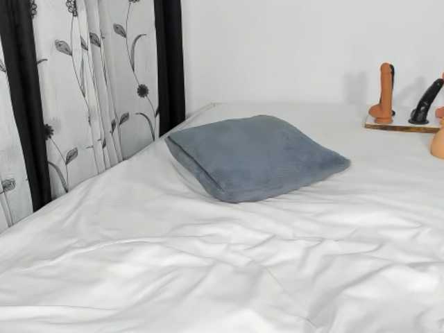 Deliciousbizt's BongaCams show and profile