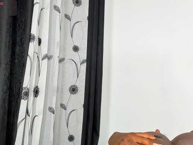 le modèle delicious_freak est en webcam porno dans un show sur le site bongacams, il possède les tags suivants: Ebony,Brunette,Shaved