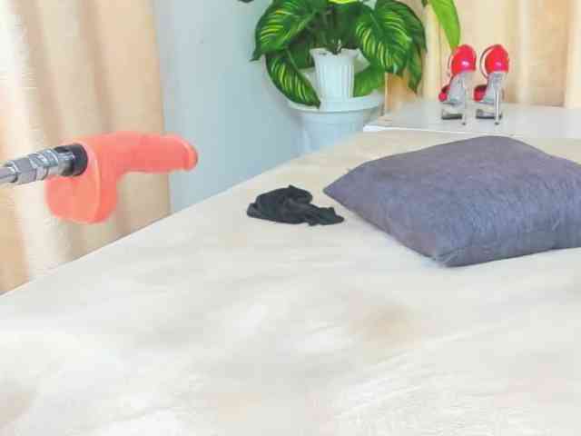 delicious_freak webcam