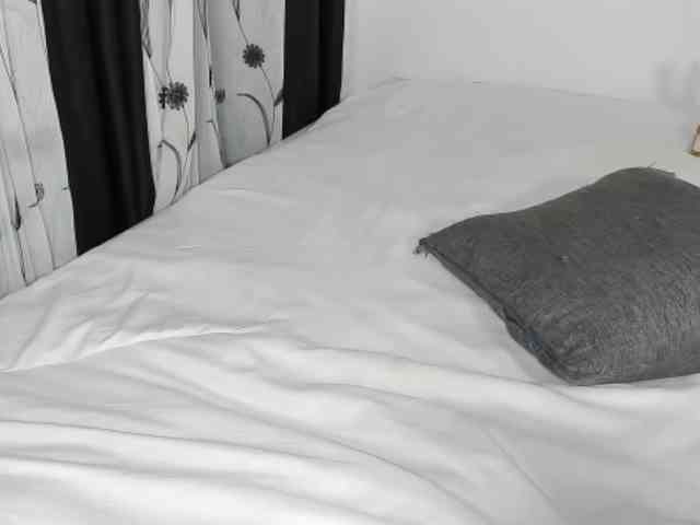 delicious_freak webcam