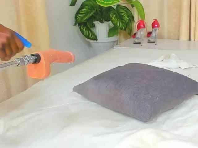 delicious_freak webcam
