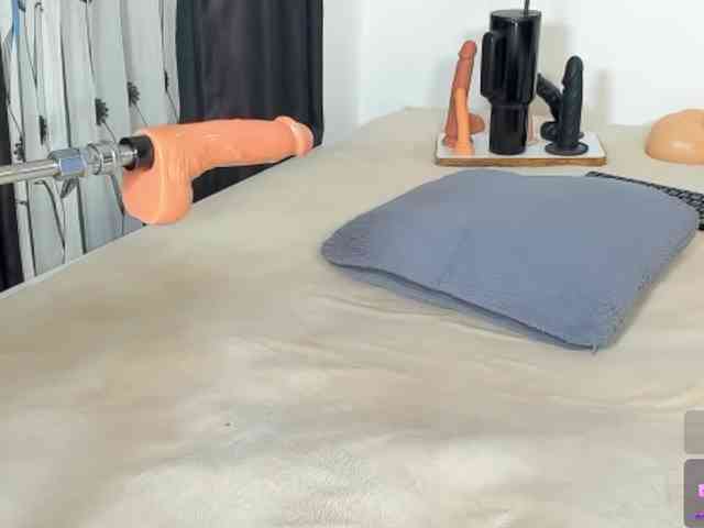 delicious_freak webcam