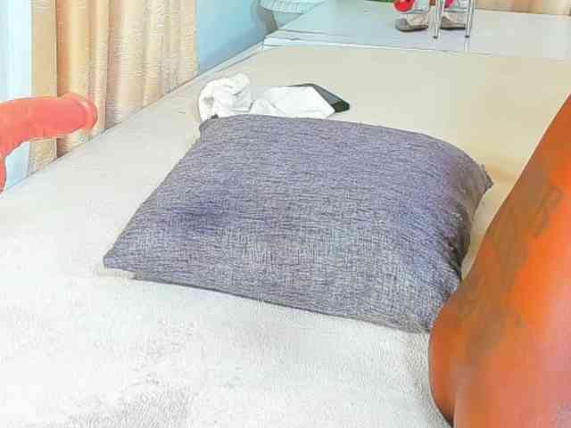 delicious_freak webcam