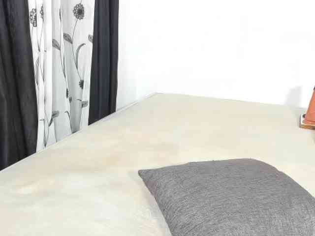 delicious_freak webcam