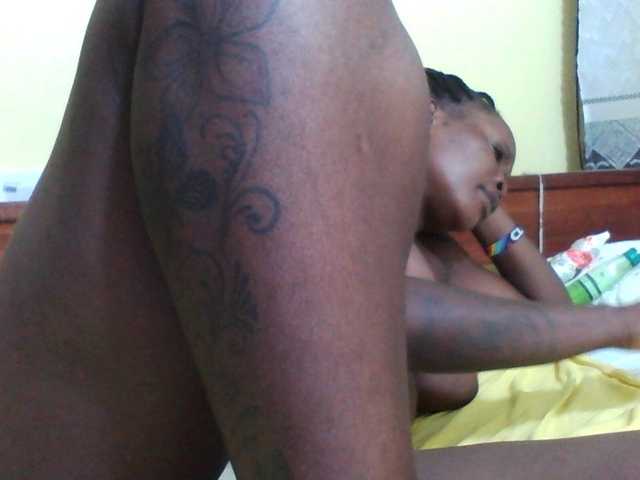 Princessmiles's BongaCams show and profile