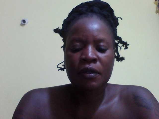 Princessmiles's BongaCams show and profile