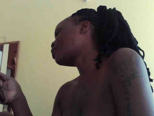 Princessmiles webcam