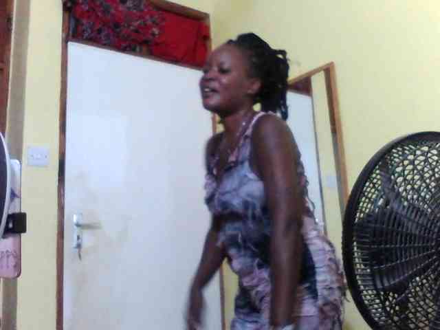 Princessmiles webcam