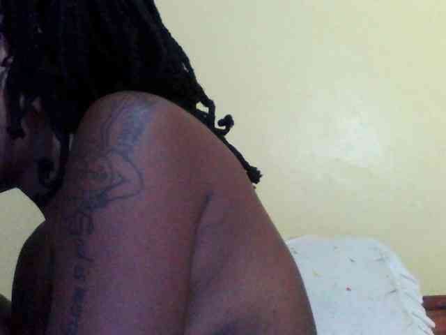 Princessmiles webcam