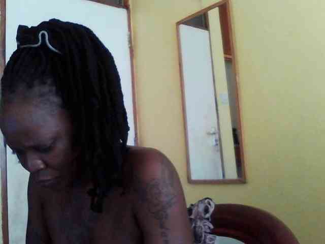 Princessmiles webcam