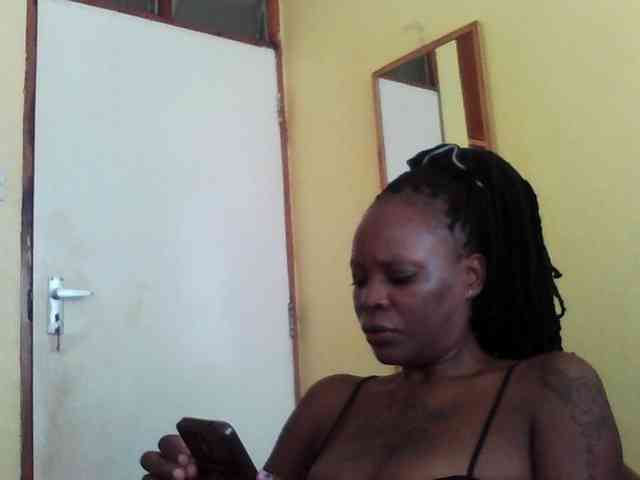 Princessmiles webcam