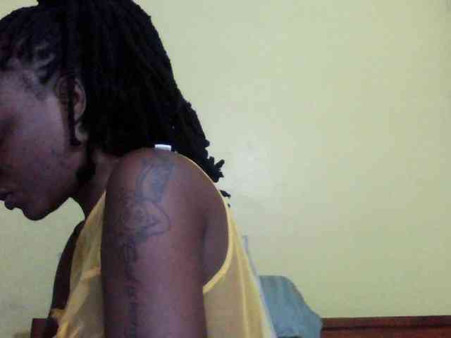 Princessmiles webcam