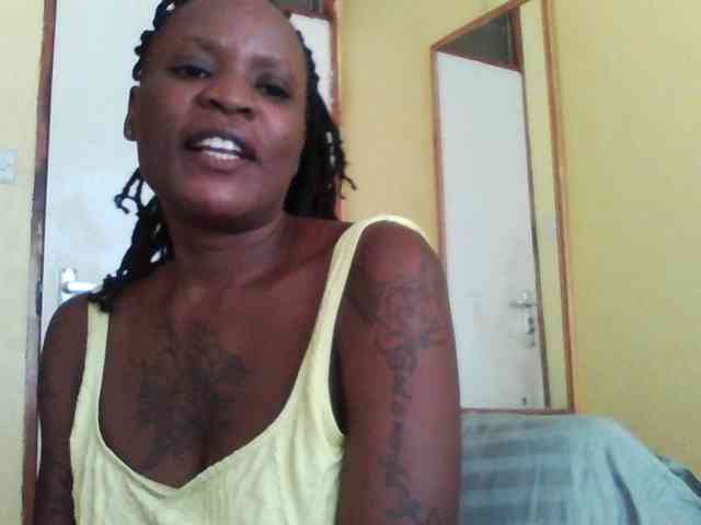 Princessmiles webcam