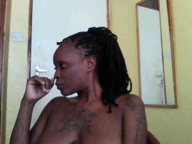 Princessmiles webcam