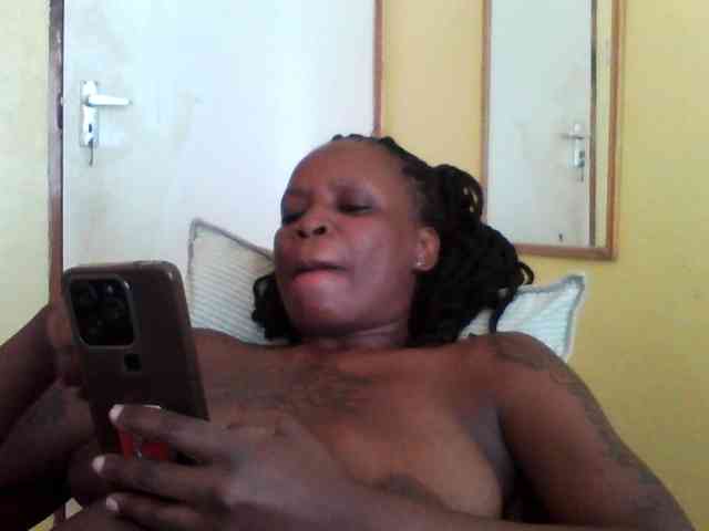 Princessmiles webcam