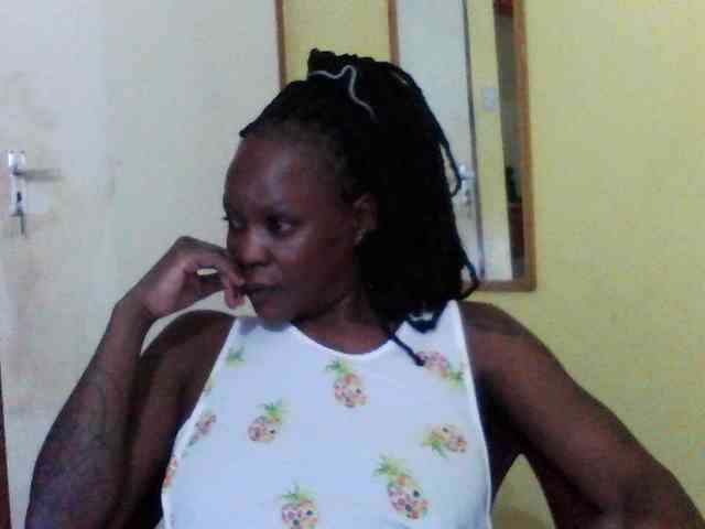 Princessmiles webcam
