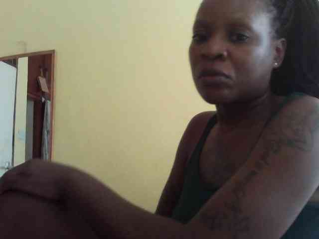 Princessmiles webcam