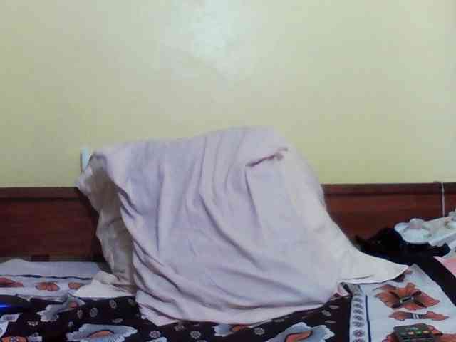 Princessmiles webcam