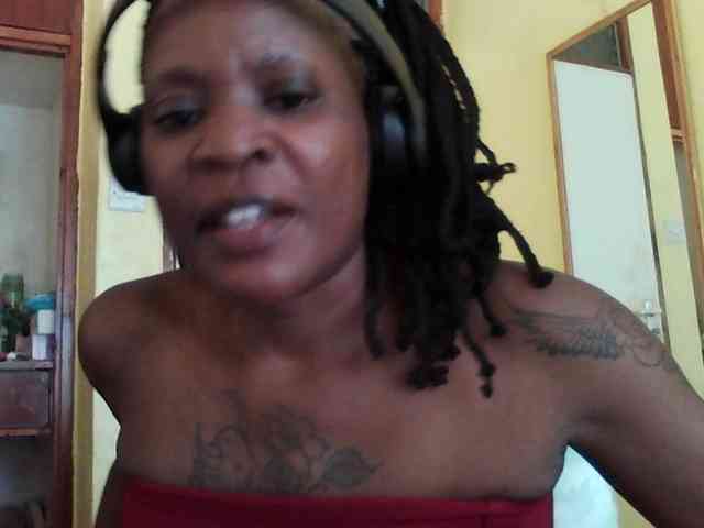 Princessmiles webcam
