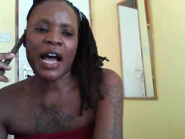 Princessmiles webcam