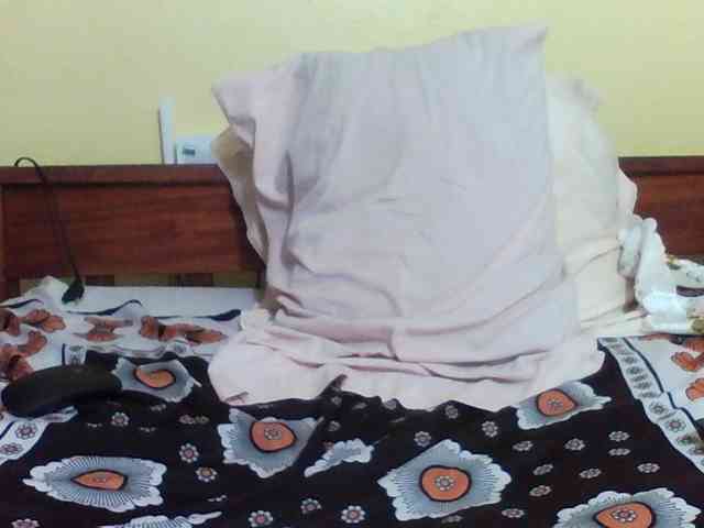 Princessmiles webcam