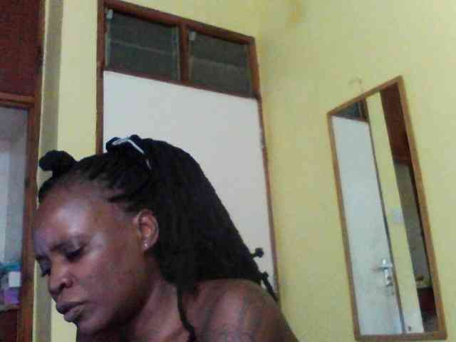 Princessmiles webcam