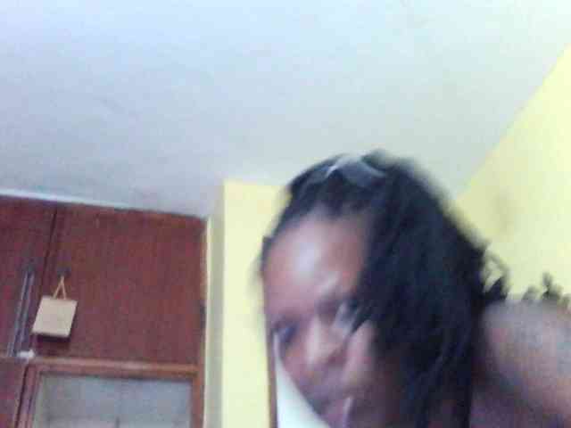 Princessmiles webcam