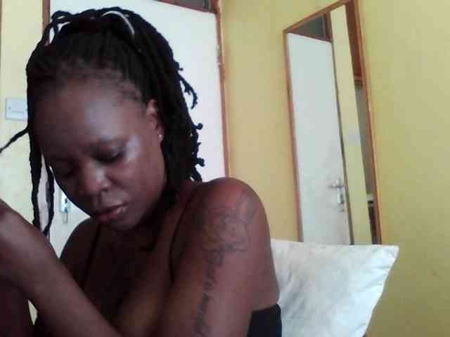 Princessmiles webcam