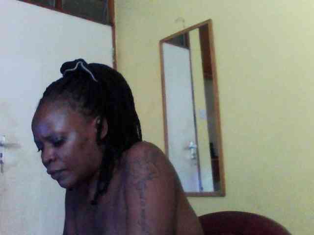 Princessmiles webcam