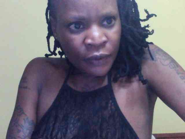 Princessmiles webcam