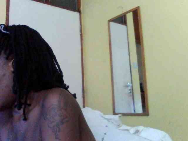 Princessmiles webcam