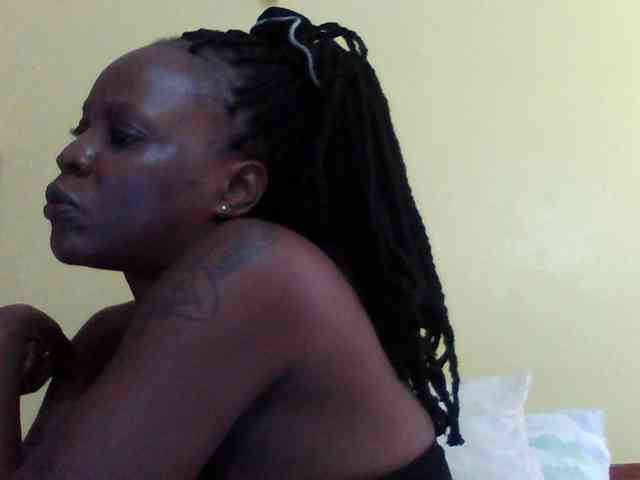 Princessmiles webcam