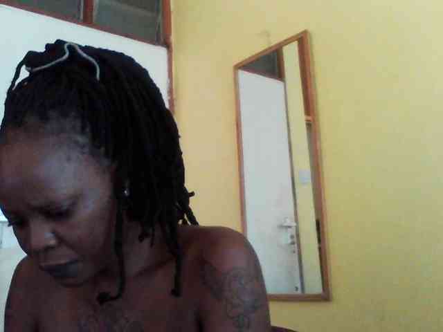 Princessmiles webcam